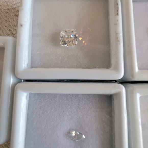 Swarovski ZIRCONIA clear stones multi-sizes,9 pcs - Picture 8 of 11